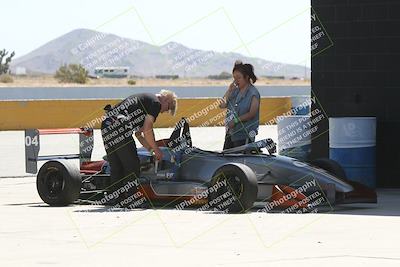 media/May-18-2022-Open Track Racing (Wed) [[f96b7d3cf4]]/Around the Pits/